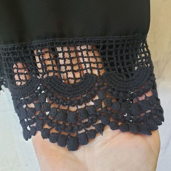 JODIFL Sleeveless Flowy Shift Dress Lace Top - Picture 3 of 8